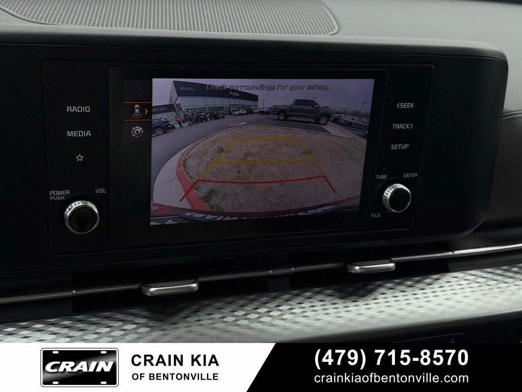 Certified 2024 Kia Carnival LX image 16