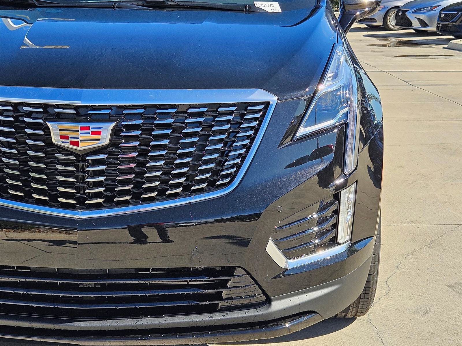 New 2026 Cadillac XT5 Luxury w/ LPO, Floor Liner Package FWD image 6