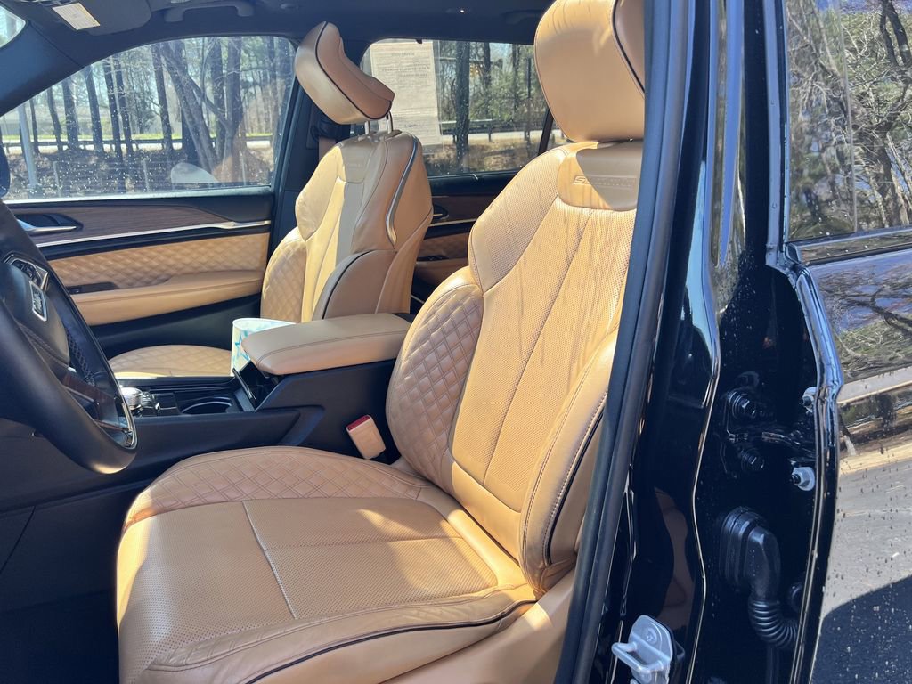 Used 2021 Jeep Grand Cherokee L Summit w/ Advanced Protech Group IV image 16