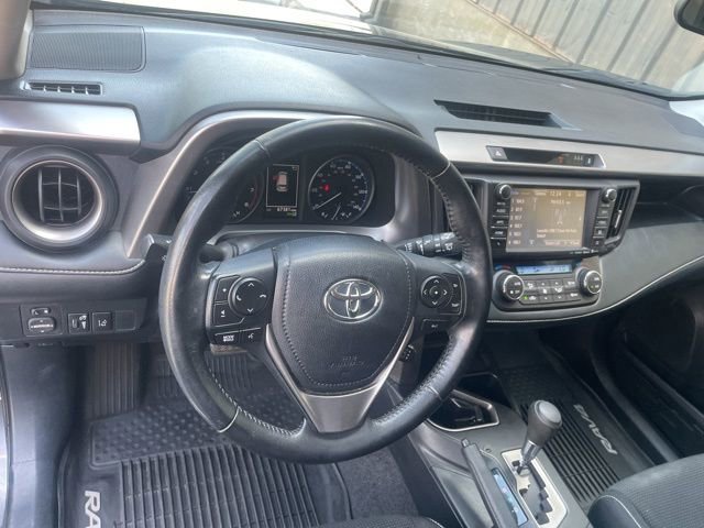 Used 2018 Toyota RAV4 XLE AWD/4WD image 26