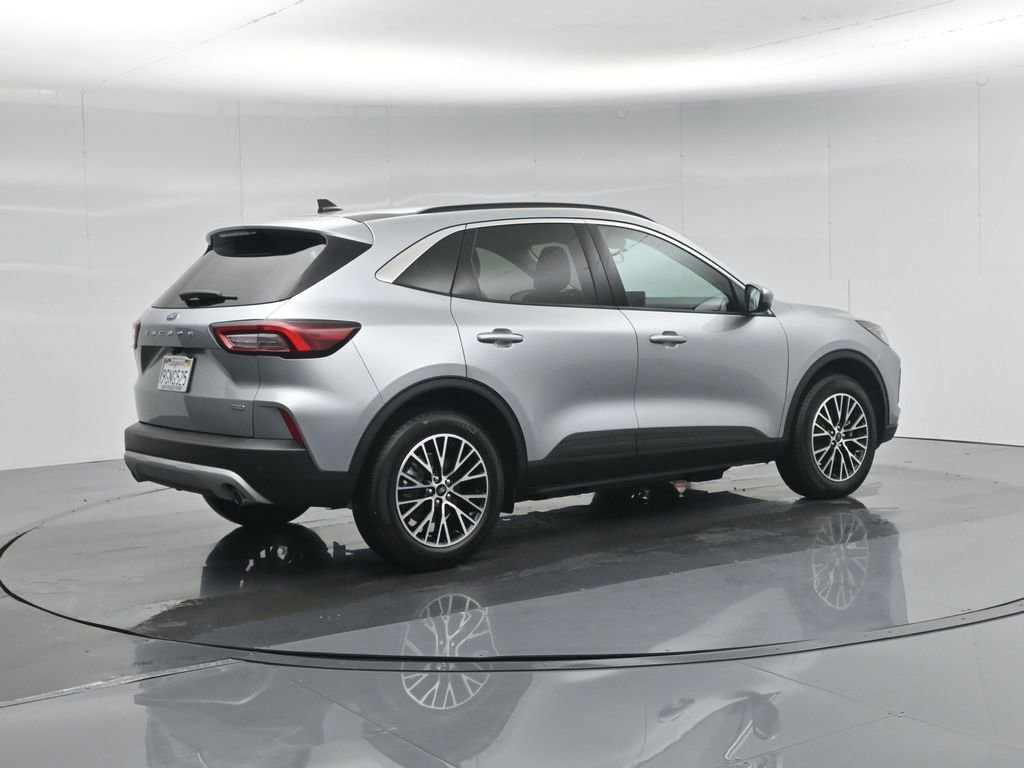 Certified 2023 Ford Escape SE image 28