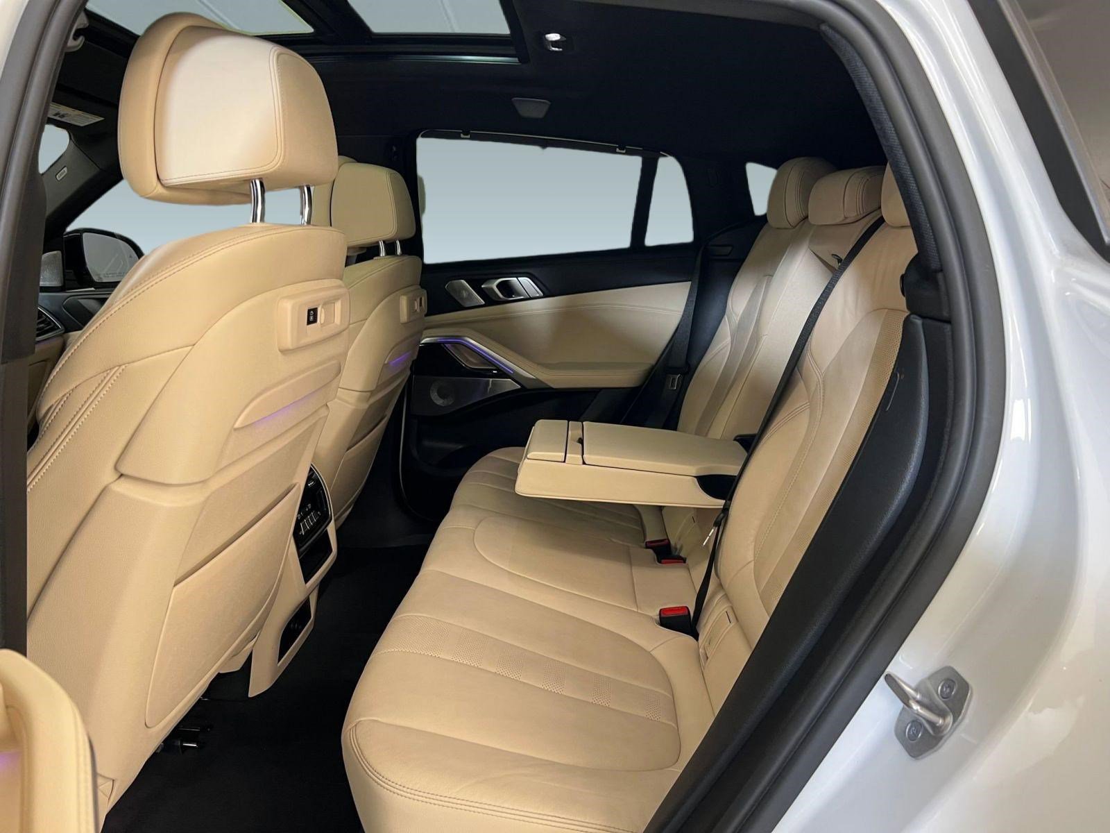 Used 2022 BMW X6 M50i w/ Executive Package image 14