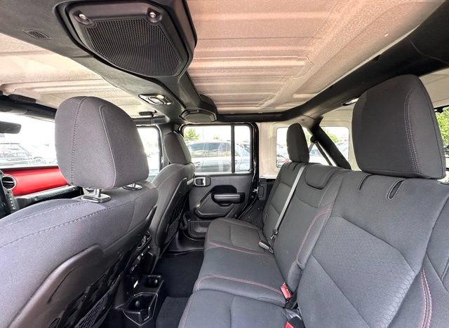 Used 2021 Jeep Wrangler Unlimited Rubicon AWD/4WD image 37