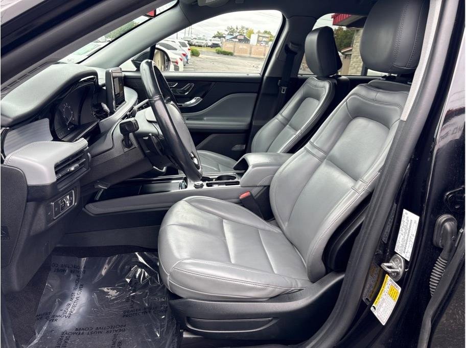 Used 2020 Lincoln Corsair Sport Utility 4D w/ Equipment Group 101A image 12