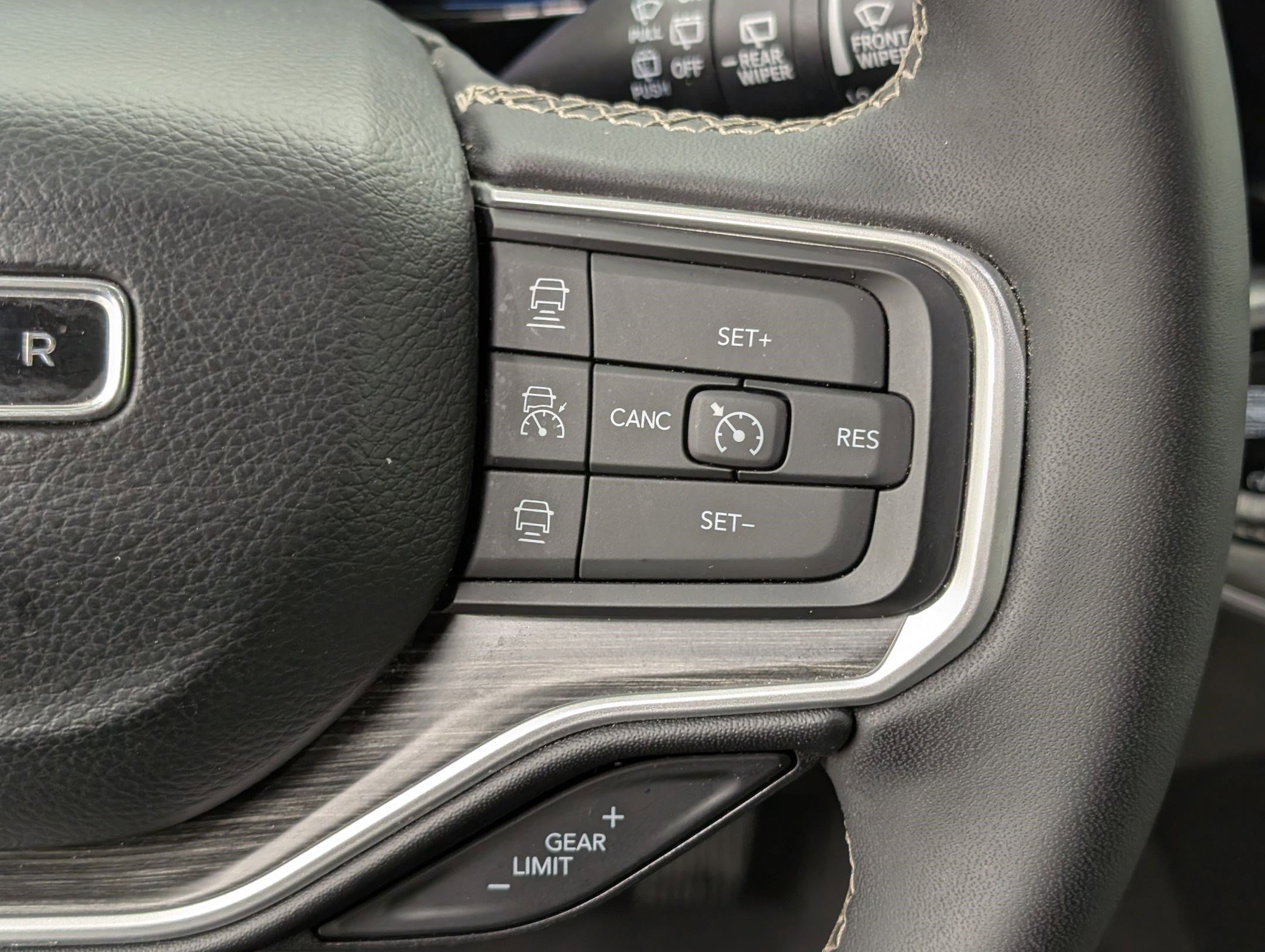 Used 2023 Jeep Wagoneer Series III w/ Preferred Equipment Group image 22