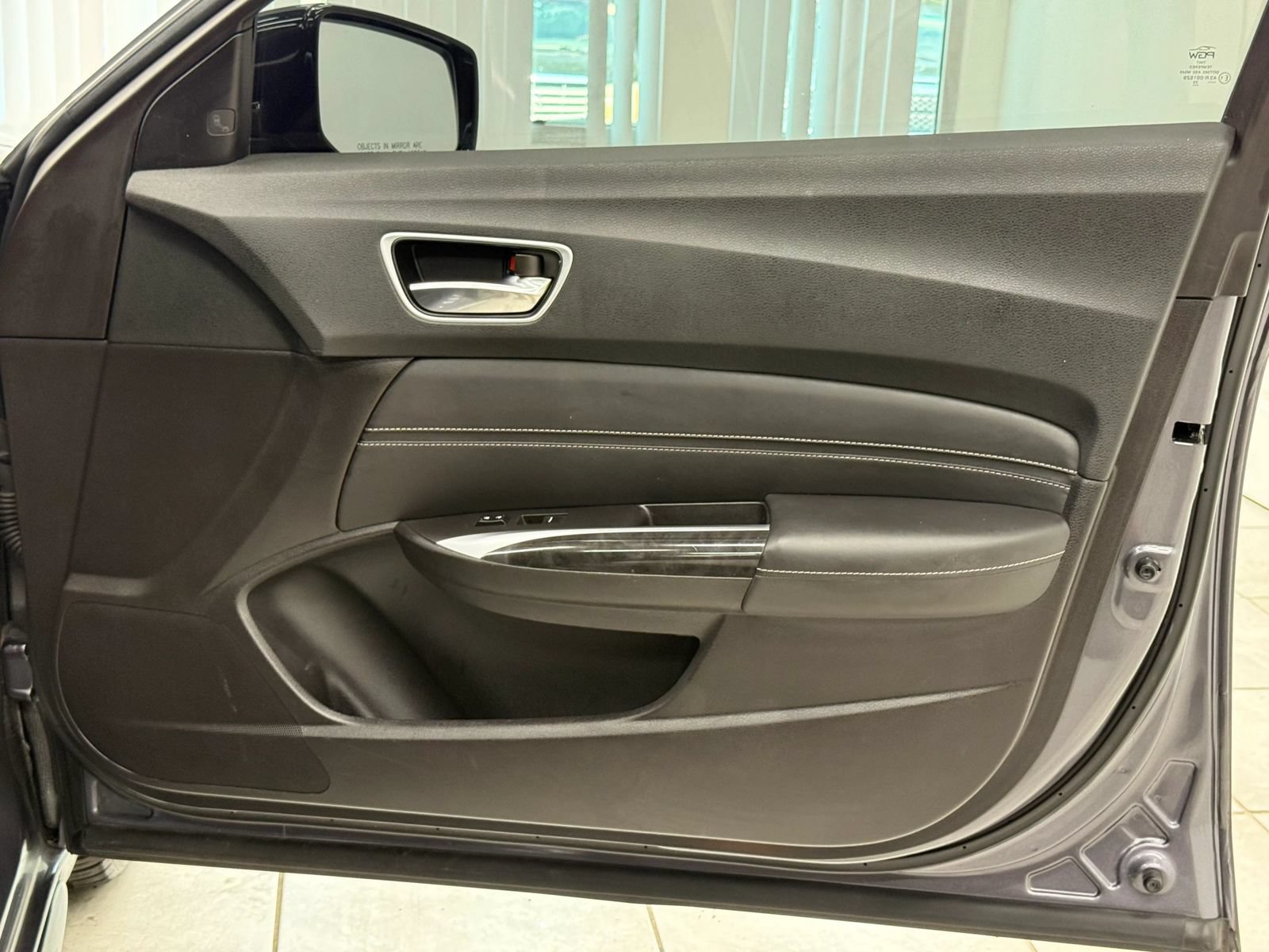 Used 2018 Acura TLX w/ Technology Package FWD image 22