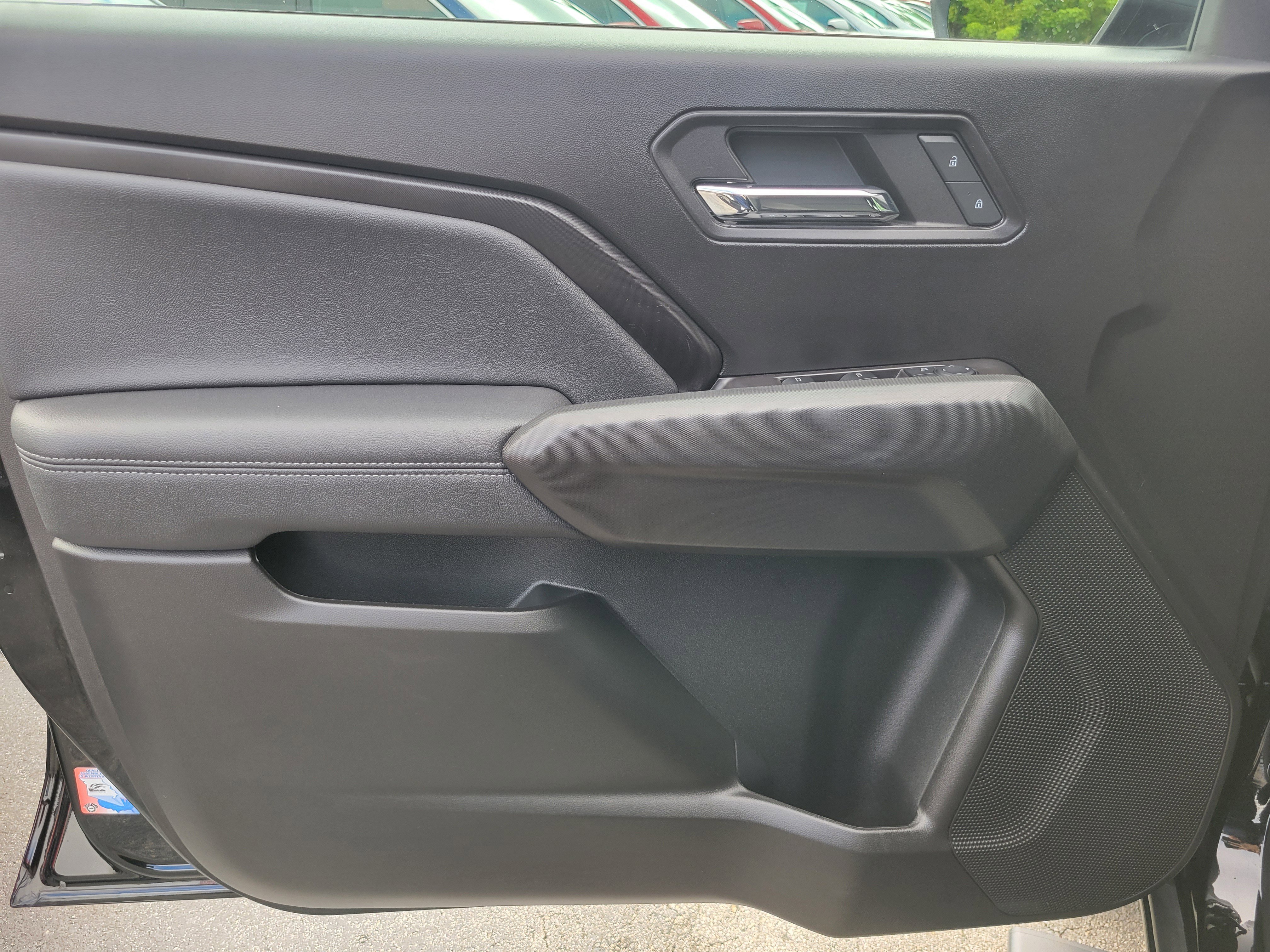 Used 2024 Chevrolet Colorado LT image 21