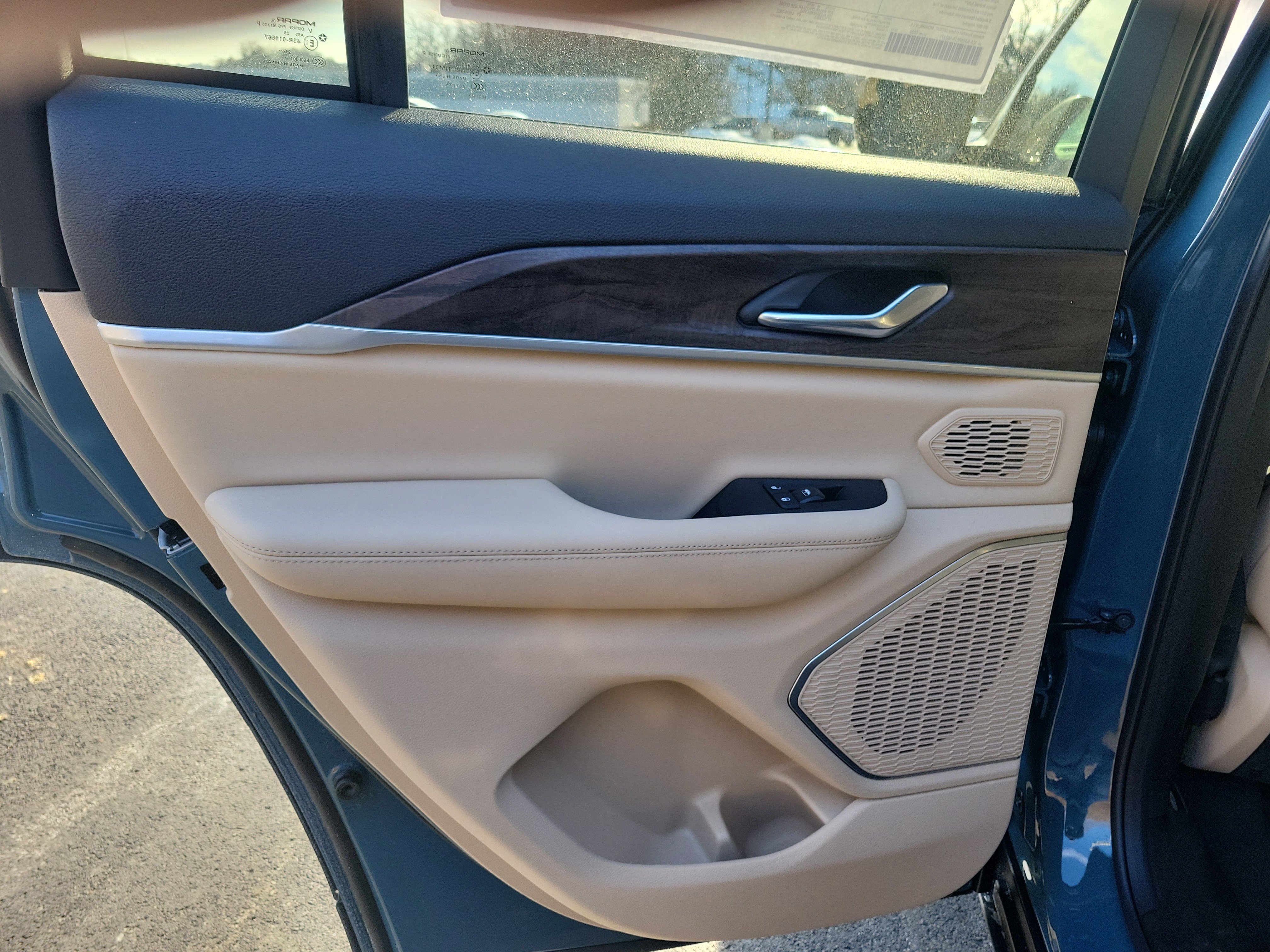 New 2026 Jeep Grand Cherokee Limited image 27