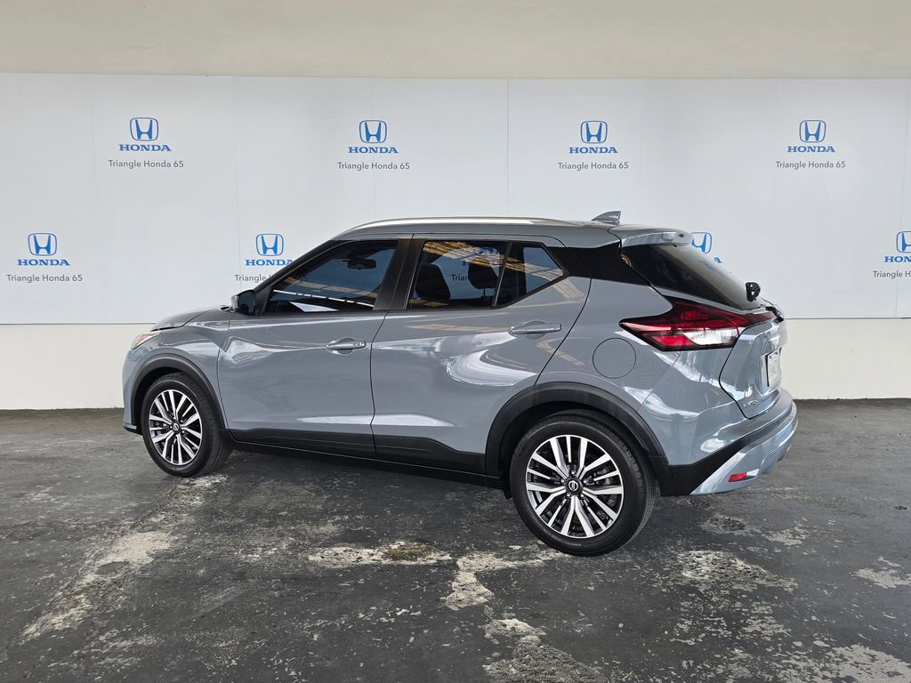 Used 2021 Nissan Kicks SV image 4