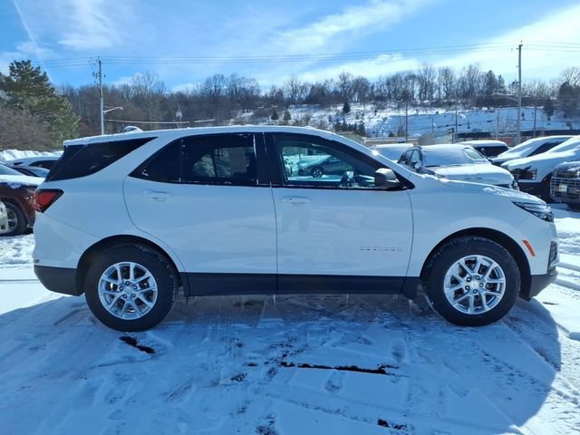 Used 2023 Chevrolet Equinox LS w/ LS Convenience Package image 8