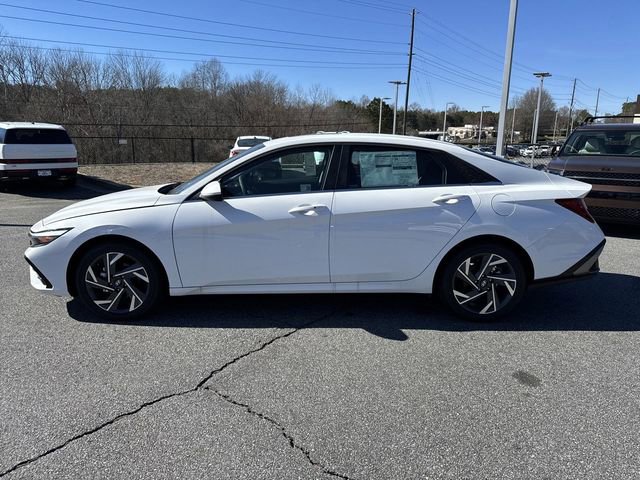 Certified 2025 Hyundai Elantra SEL image 4