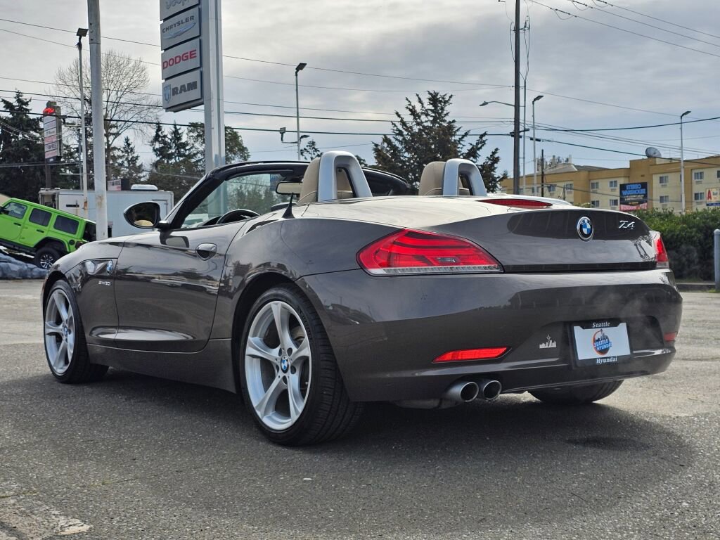 Used 2011 BMW Z4 sDrive30i image 5