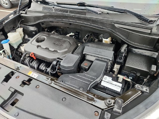 Used 2018 Hyundai Santa Fe Sport AWD/4WD image 16