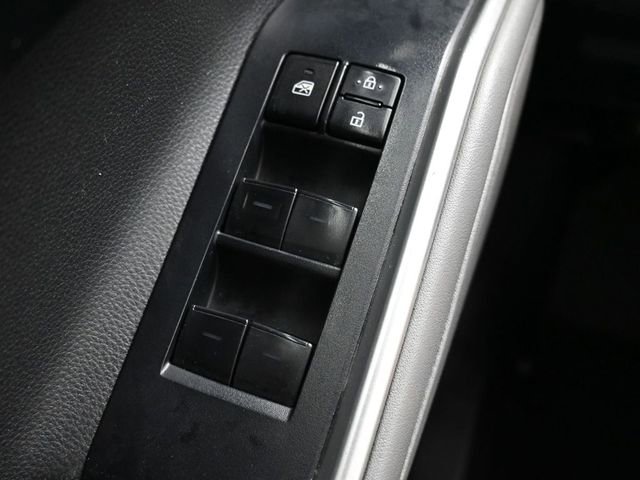 Used 2022 Toyota Highlander XLE image 26