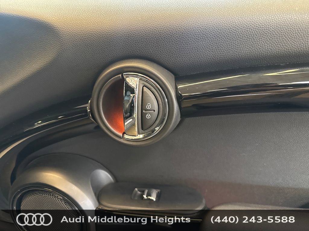 Used 2019 MINI Cooper S w/ Signature Upholstery Package image 14