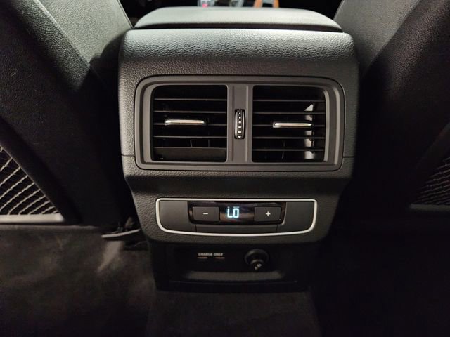 Used 2023 Audi Q5 2.0T Premium image 31