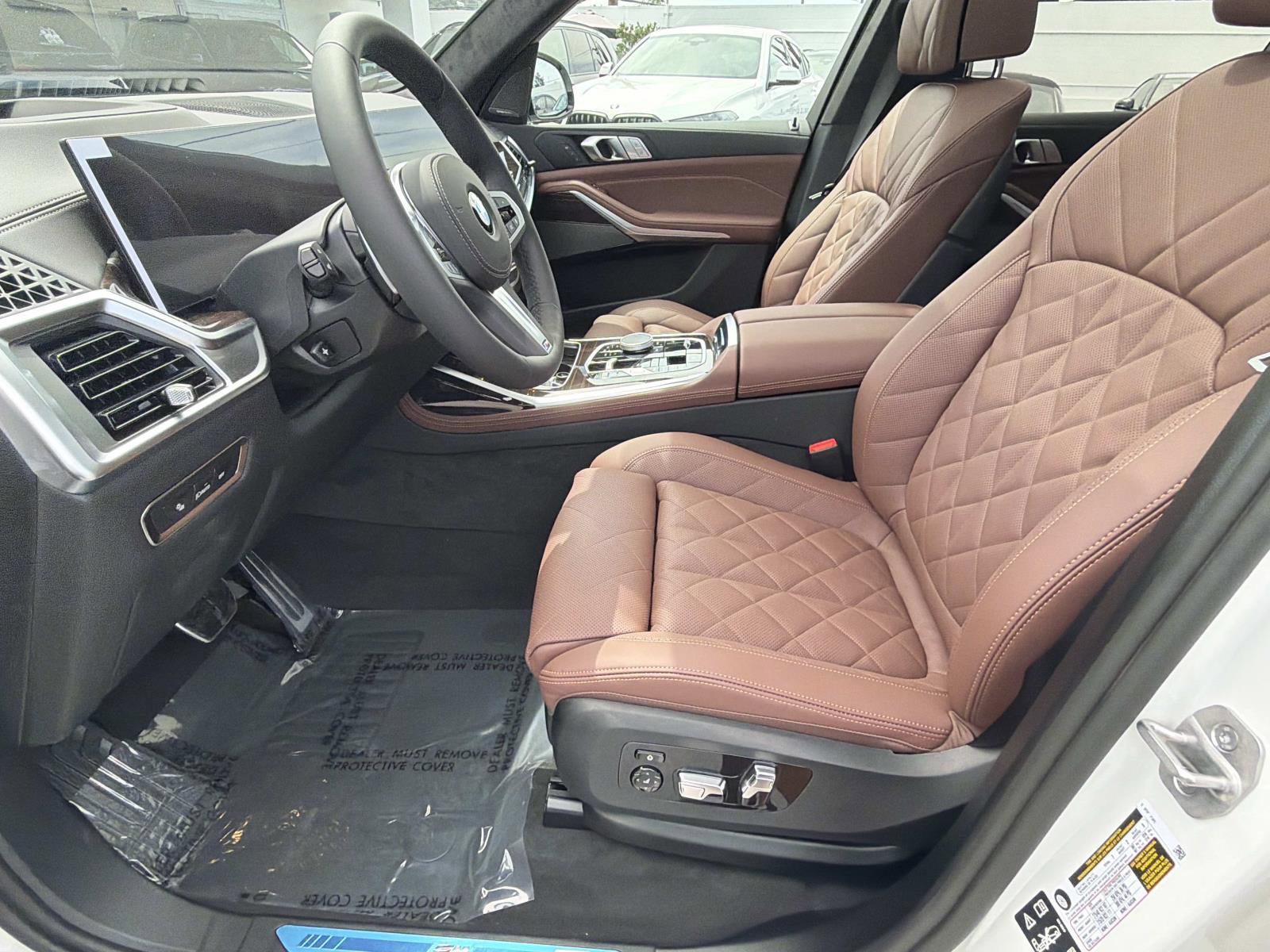 New 2026 BMW X7 xDrive40i w/ M Sport Package image 13