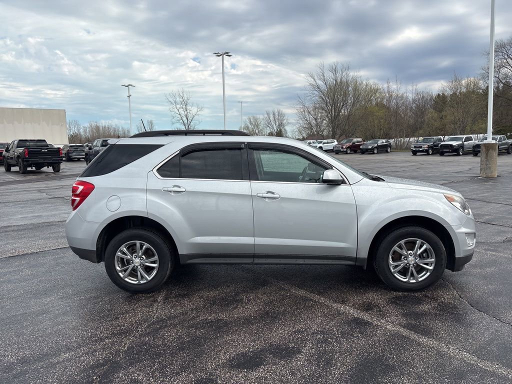 Used 2017 Chevrolet Equinox LT w/ Convenience Package image 4