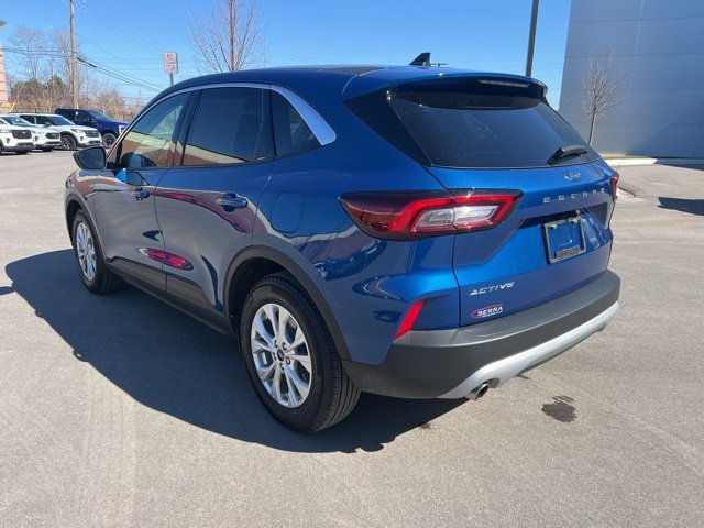 Used 2023 Ford Escape Active w/ Cold Weather Package image 7