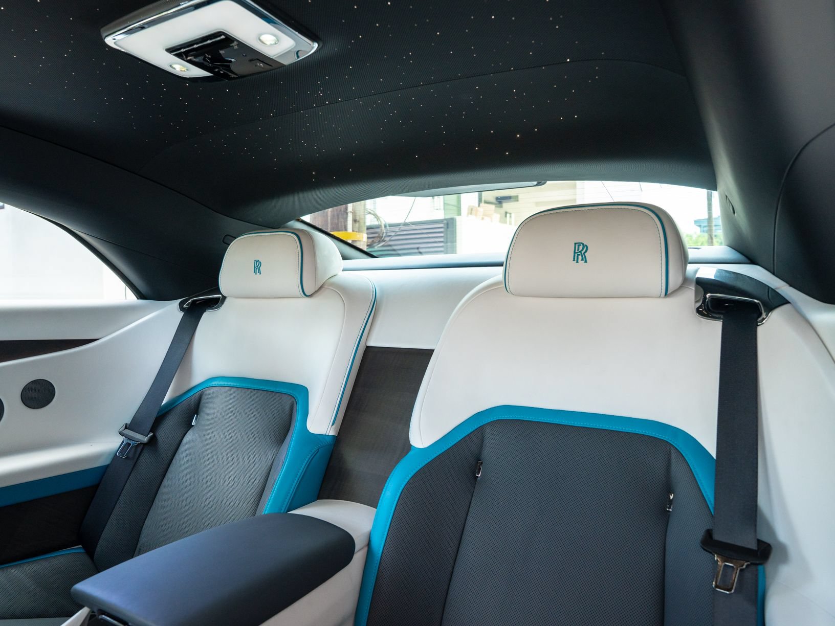 Used 2024 Rolls-Royce Spectre w/ Spectre Launch Package AWD/4WD image 32