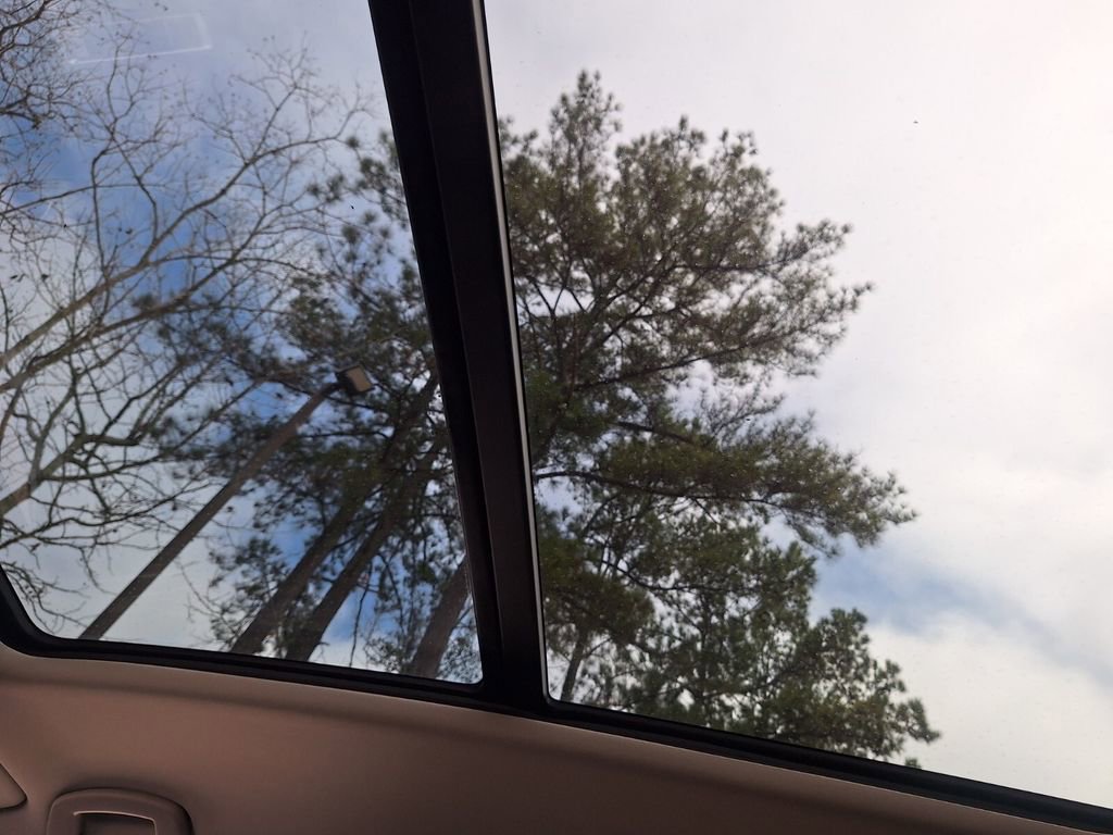 New 2026 Volkswagen Atlas SE image 22