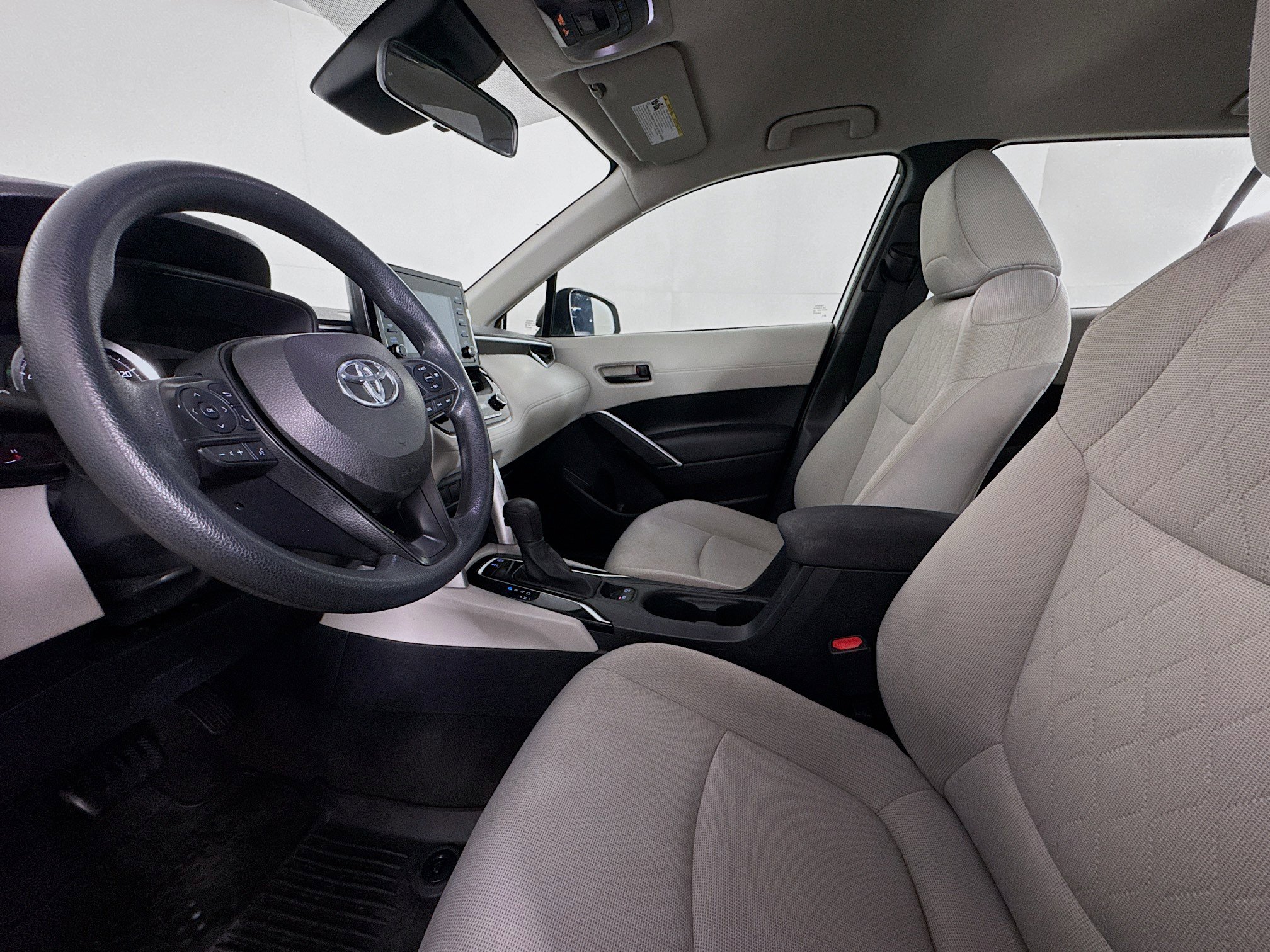 Used 2022 Toyota Corolla Cross L image 20