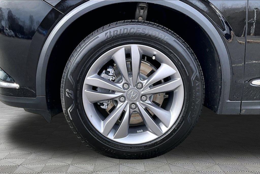 Used 2023 Acura MDX FWD image 25