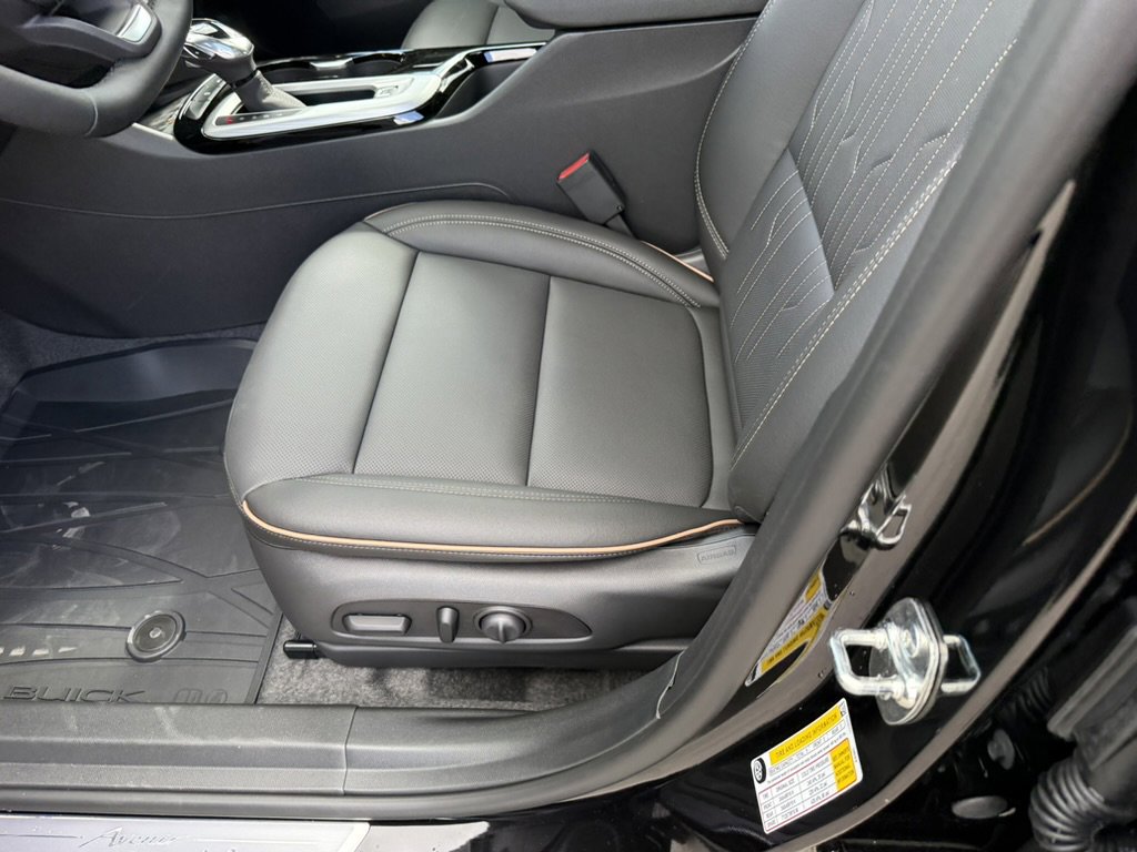 New 2026 Buick Envista Avenir image 13