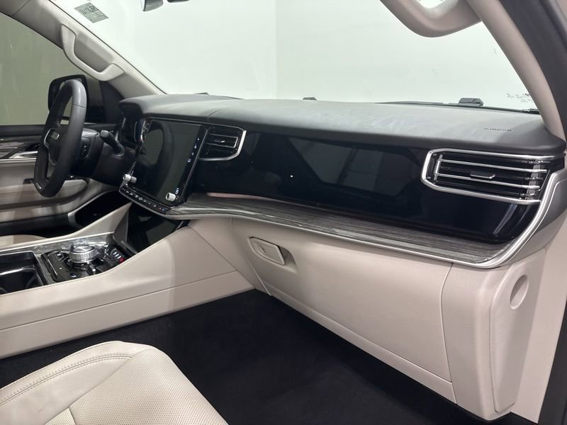 Used 2022 Jeep Wagoneer Series III w/ Premium Group I image 20