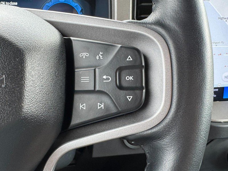 Used 2025 Ford Bronco Outer Banks AWD/4WD image 17
