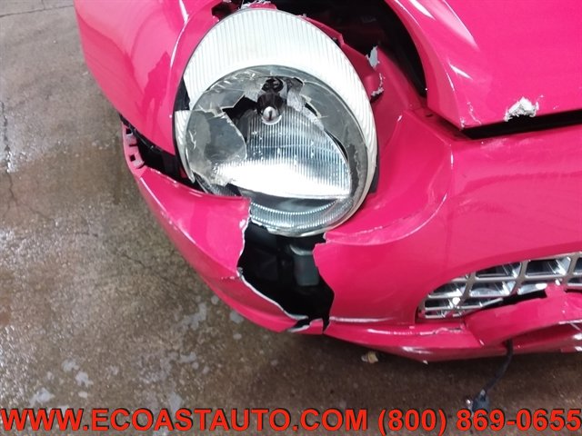 Used 2005 Ford Thunderbird Deluxe RWD image 16