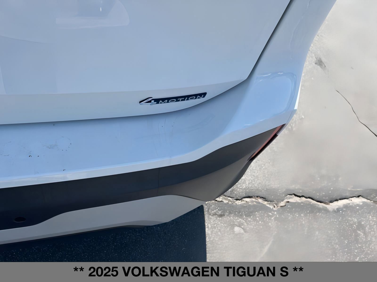 New 2025 Volkswagen Tiguan S AWD/4WD image 9