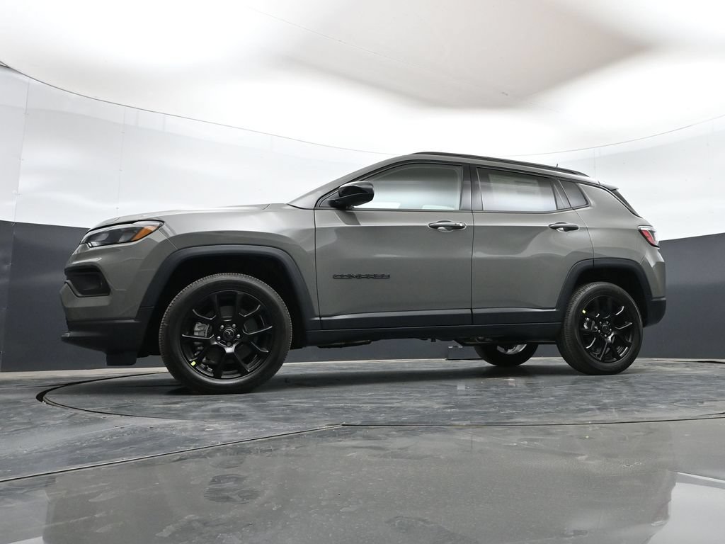 New 2026 Jeep Compass Latitude AWD/4WD image 49
