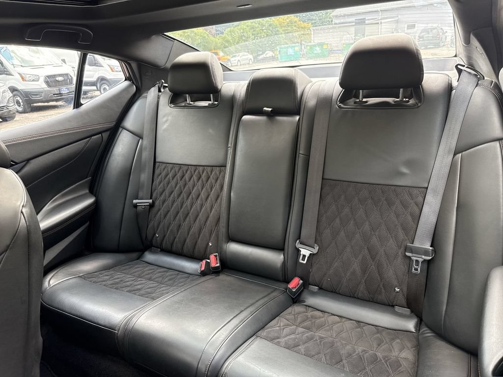 Used 2020 Nissan Maxima SR w/ Sport Mat Group FWD image 23
