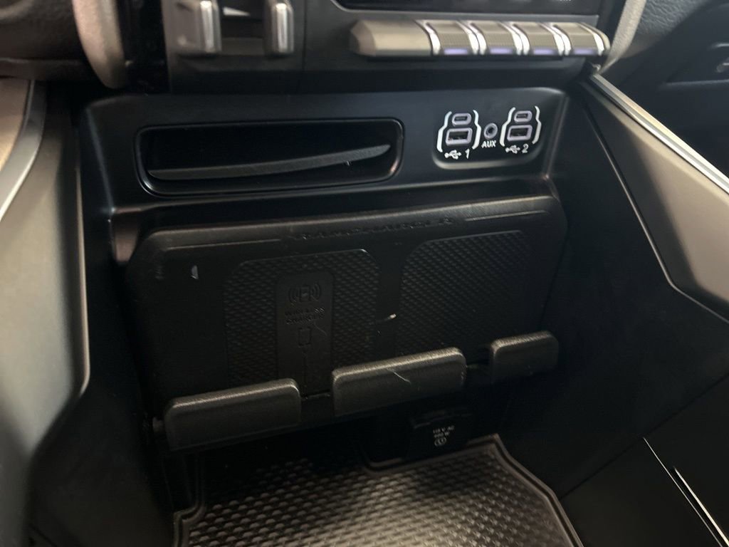 Used 2024 RAM 3500 Laramie image 46