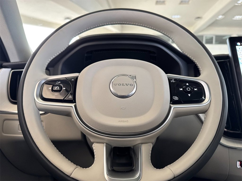 New 2026 Volvo XC60 T8 Ultra w/ Protection Package Premier image 23