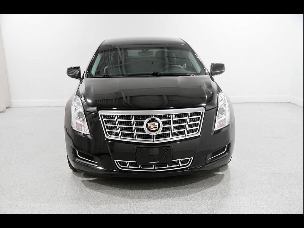 Used 2014 Cadillac XTS FWD image 2