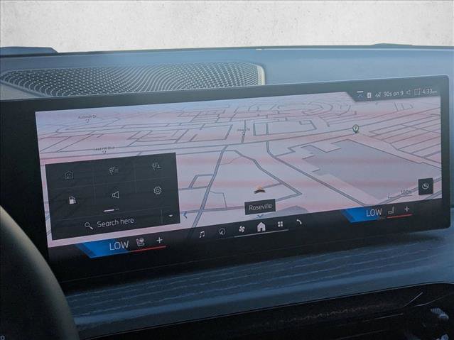 Used 2025 BMW 330i Sedan w/ Convenience Package RWD image 15