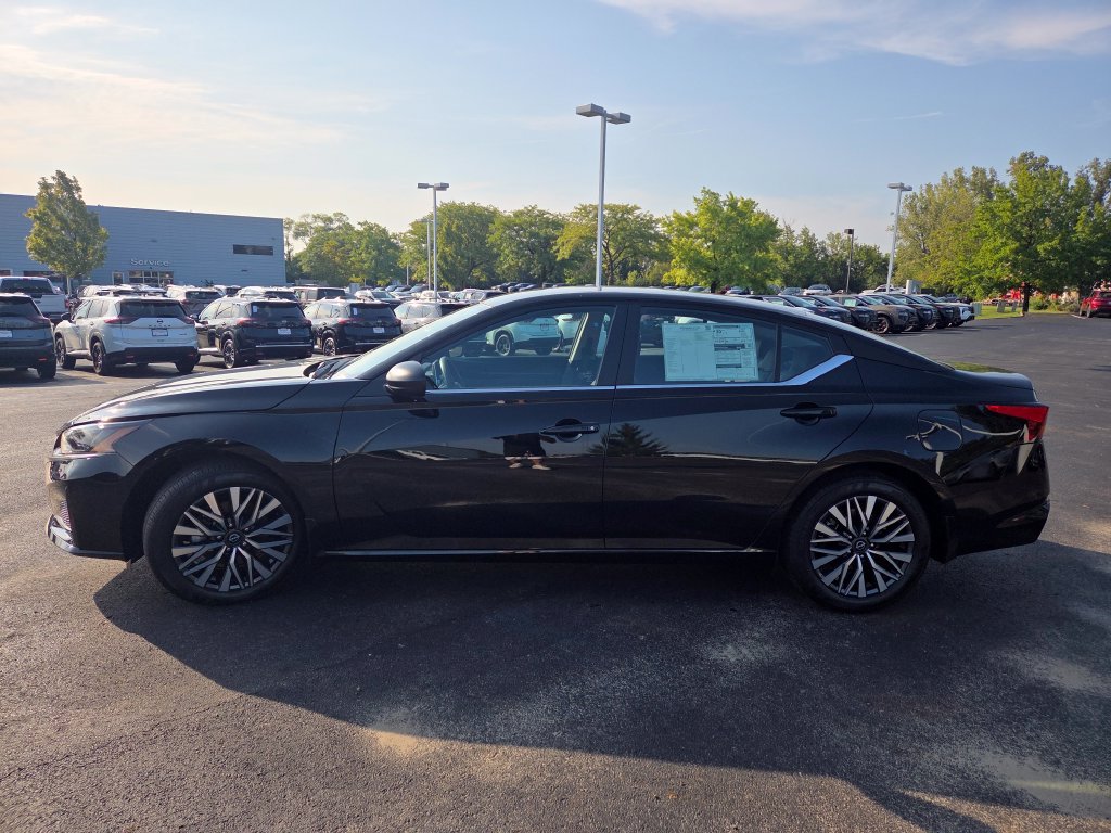 New 2026 Nissan Altima 2.5 SV FWD image 16
