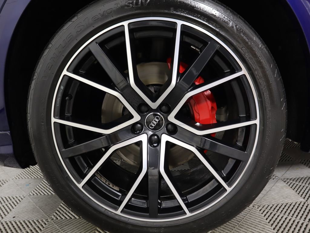 Used 2020 Audi Q8 Premium Plus image 33