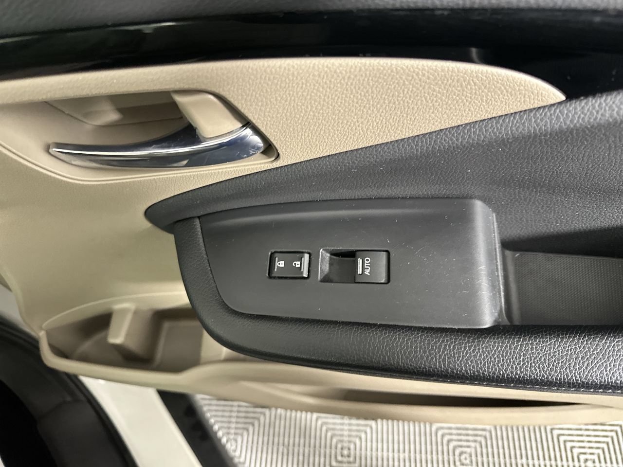 Used 2019 Honda Pilot Touring image 13