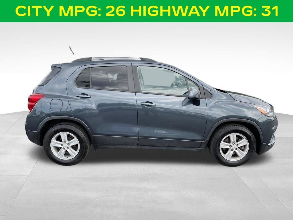 Used 2021 Chevrolet Trax LT w/ LT Convenience Package FWD image 6