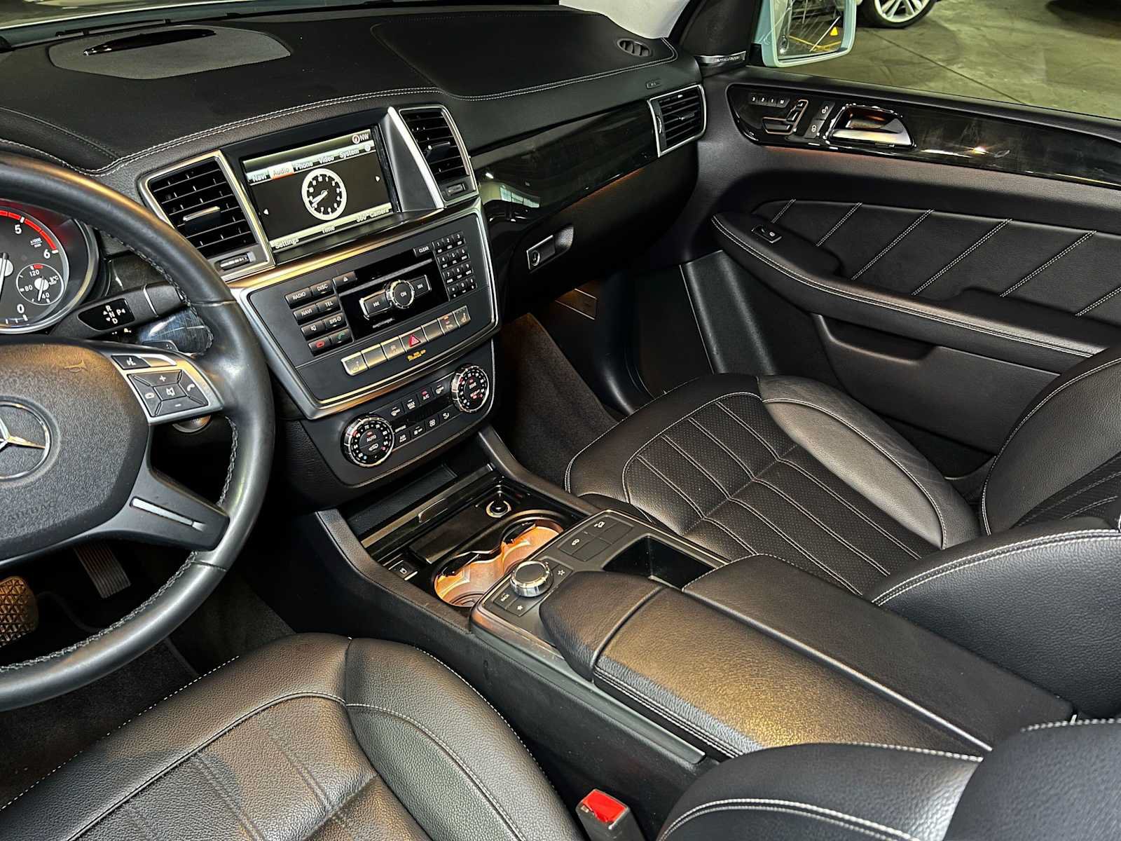 Certified 2016 Mercedes-Benz GL 320 BlueTEC 4MATIC image 41