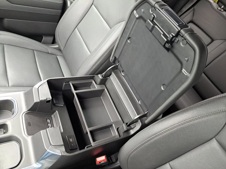Certified 2025 Chevrolet Silverado 1500 LTZ w/ LTZ Premium Package image 30