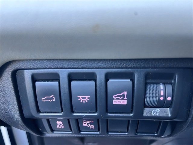 Used 2020 Subaru Ascent Touring w/ Popular Package #3 image 26