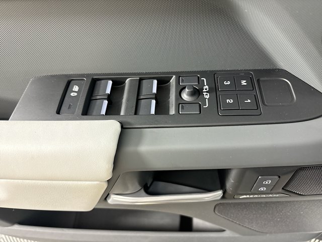 New 2025 Land Rover Defender 130 S AWD/4WD image 19