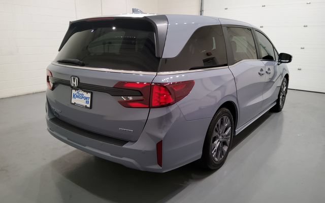 Certified 2026 Honda Odyssey Touring image 7