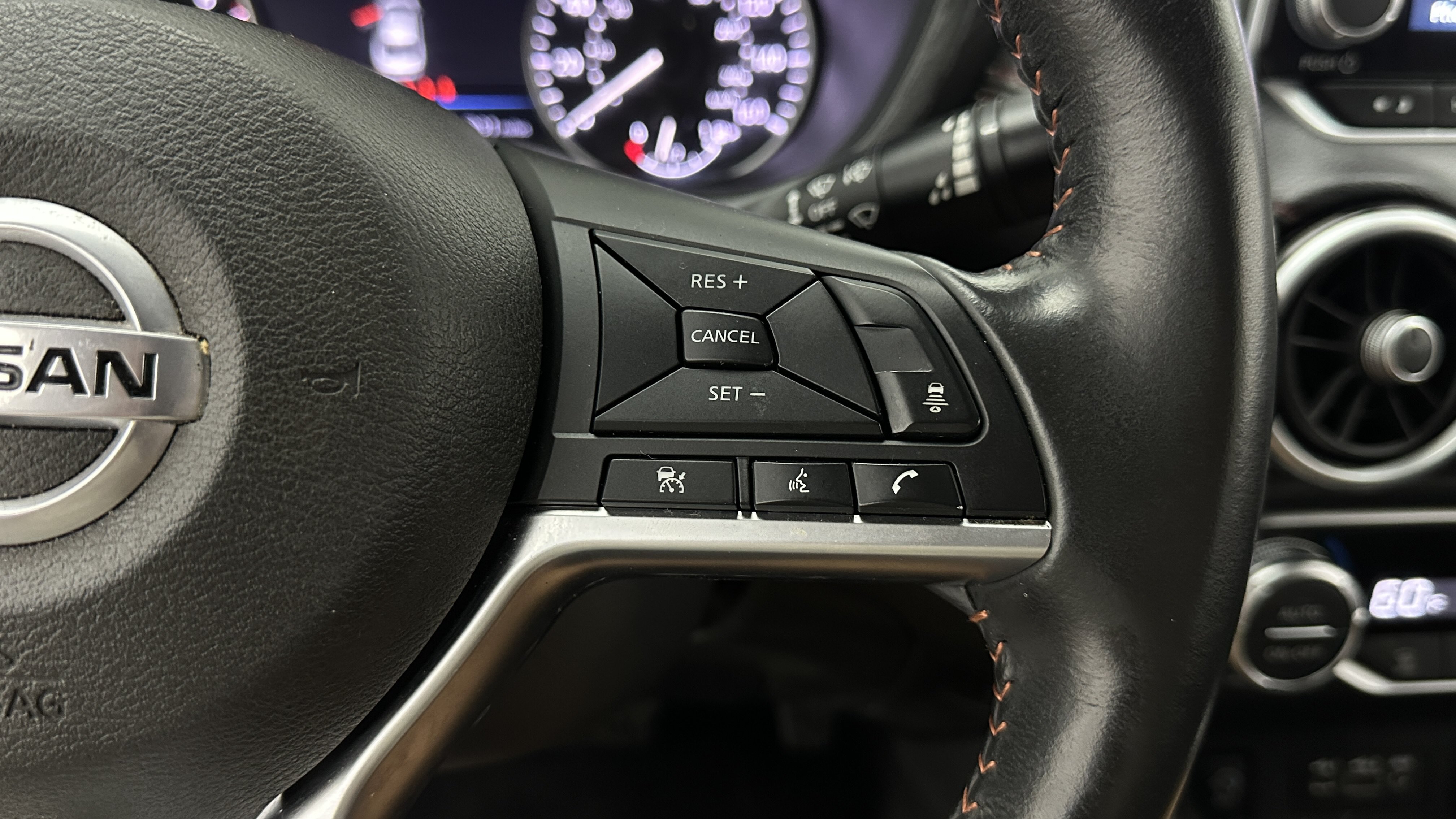Used 2024 Nissan Sentra SR FWD image 23