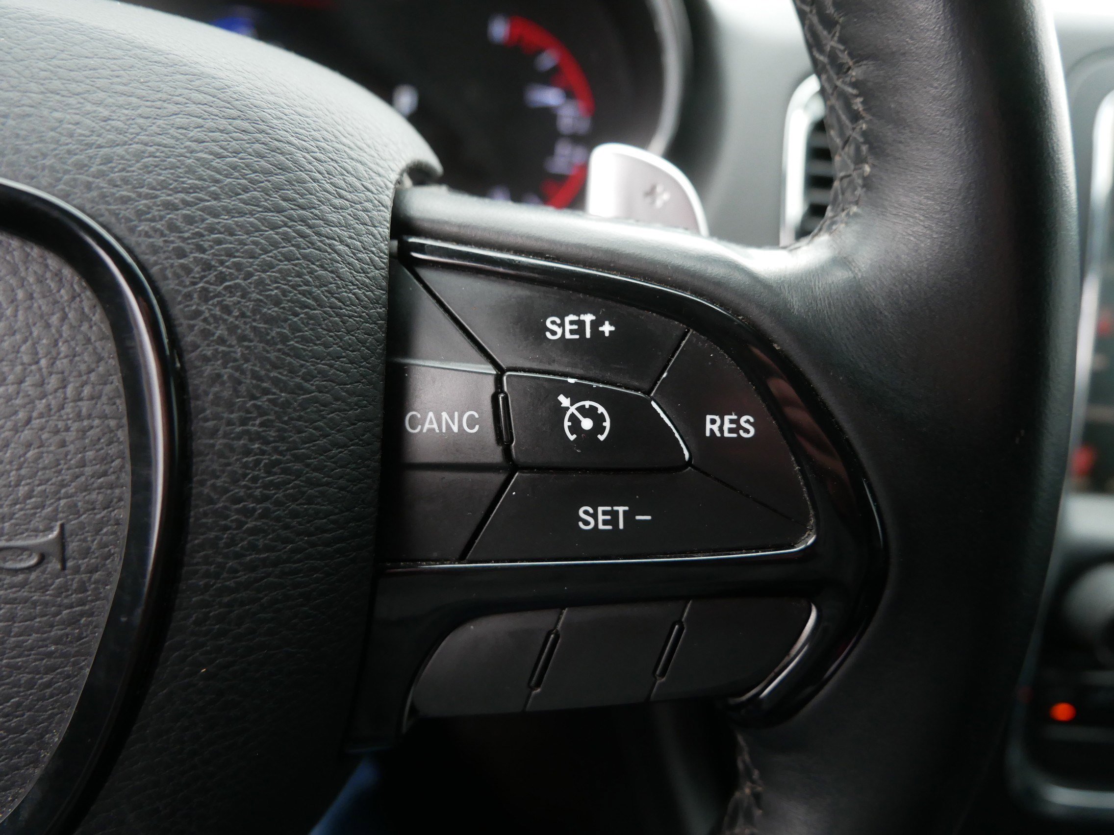 Used 2015 Dodge Durango SXT w/ Blacktop Package image 25