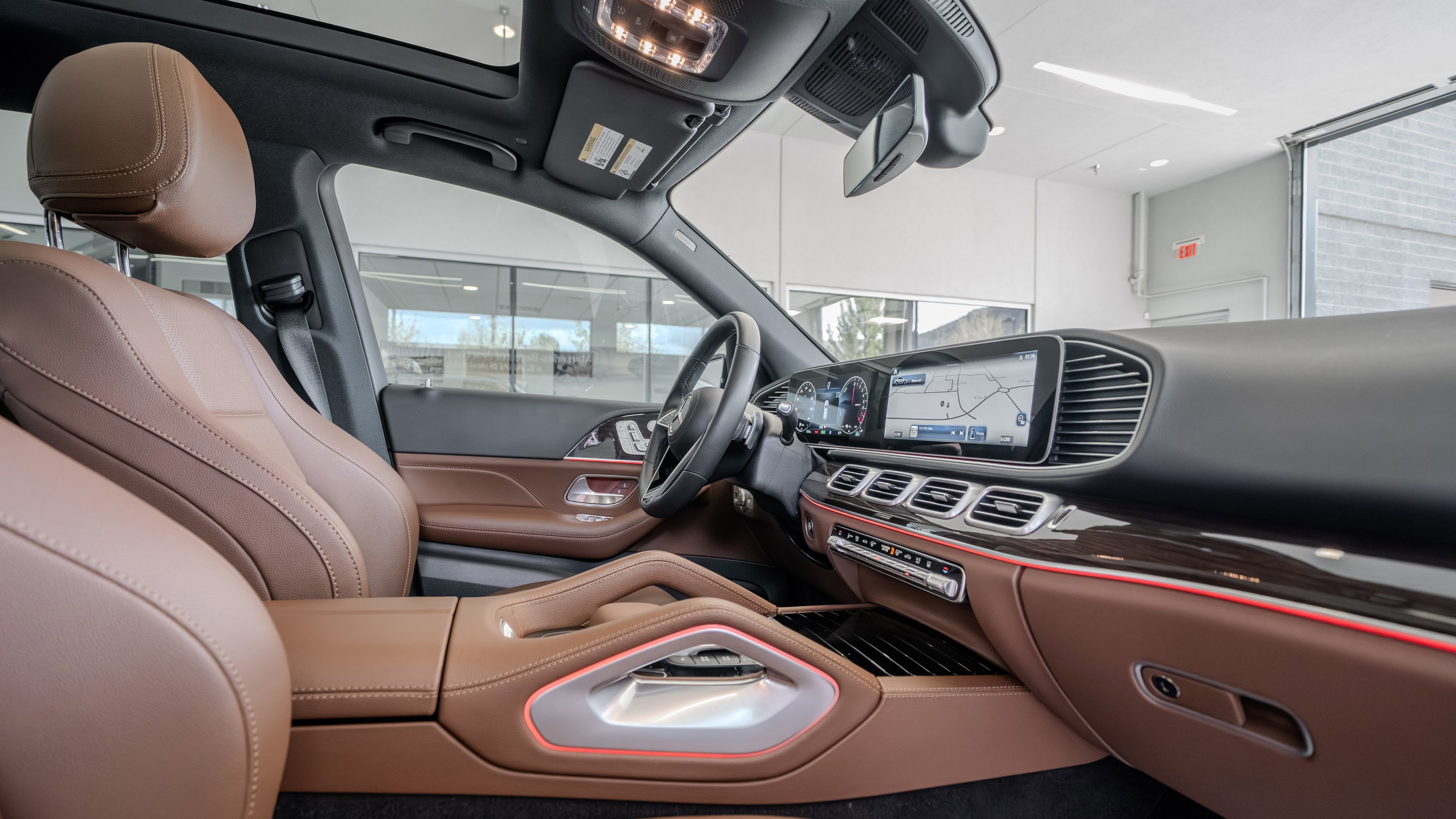 Certified 2025 Mercedes-Benz GLE 450e 4MATIC image 17